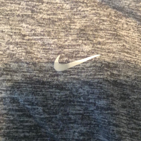 Nike pullover - Picture 2 of 5